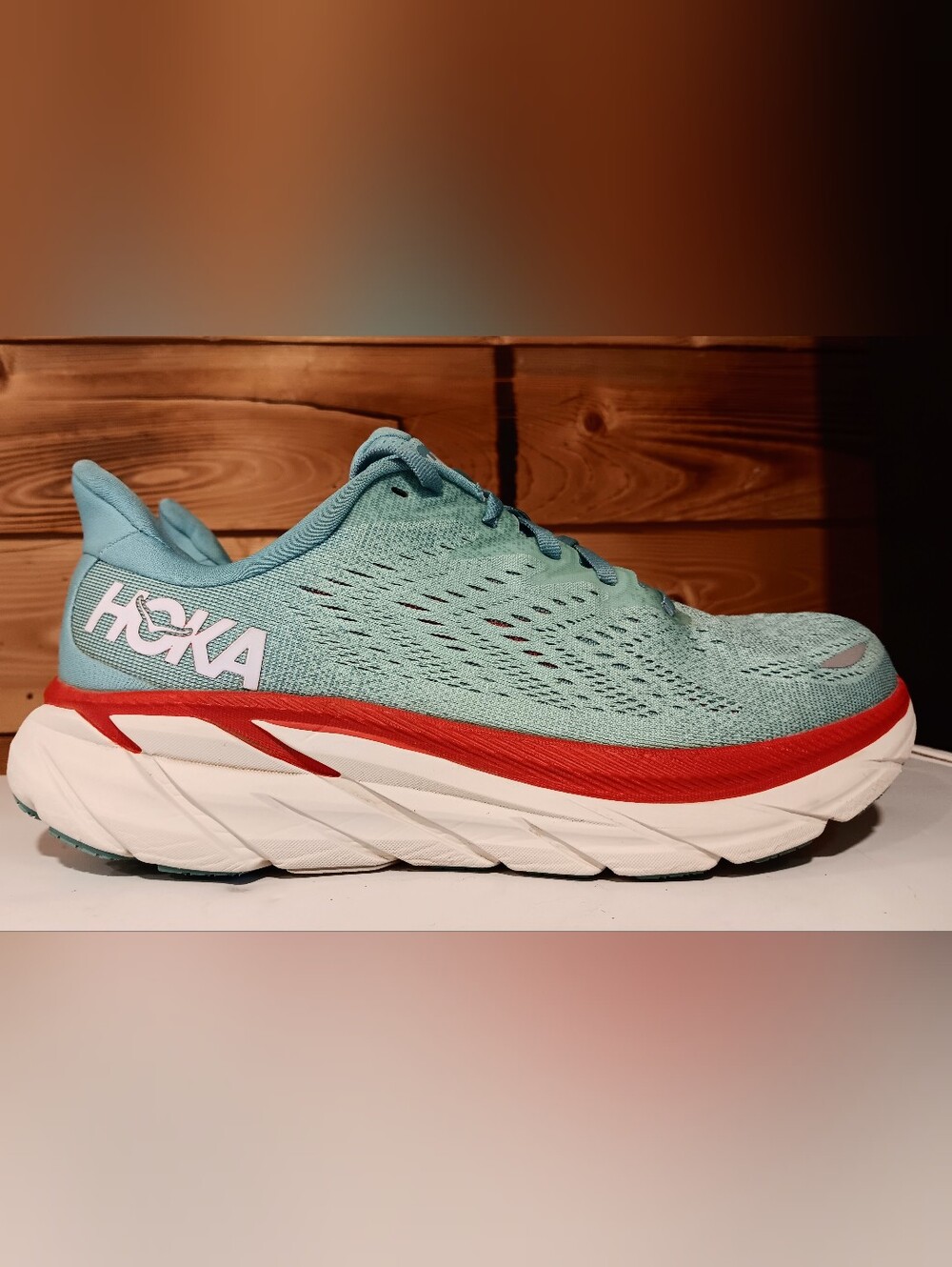Hoka Women's Clifton's 8 Women's Size 8.5